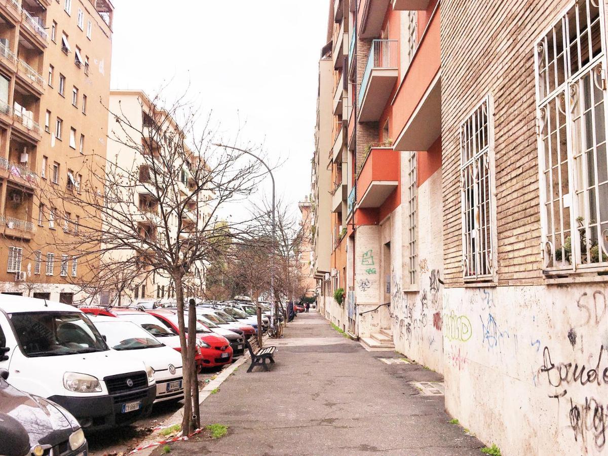 Casa Italiano - Bestbnb Garbatella ローマ エクステリア 写真