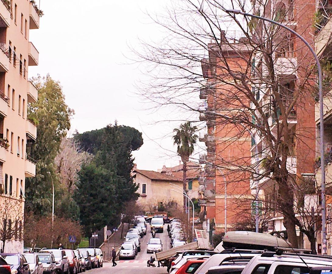Casa Italiano - Bestbnb Garbatella ローマ エクステリア 写真