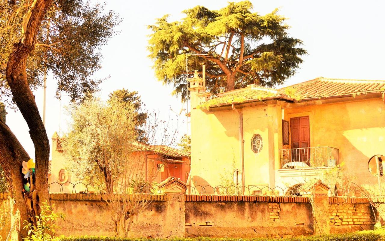 Casa Italiano - Bestbnb Garbatella ローマ エクステリア 写真