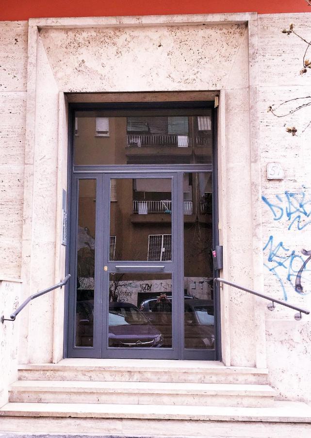 Casa Italiano - Bestbnb Garbatella ローマ エクステリア 写真