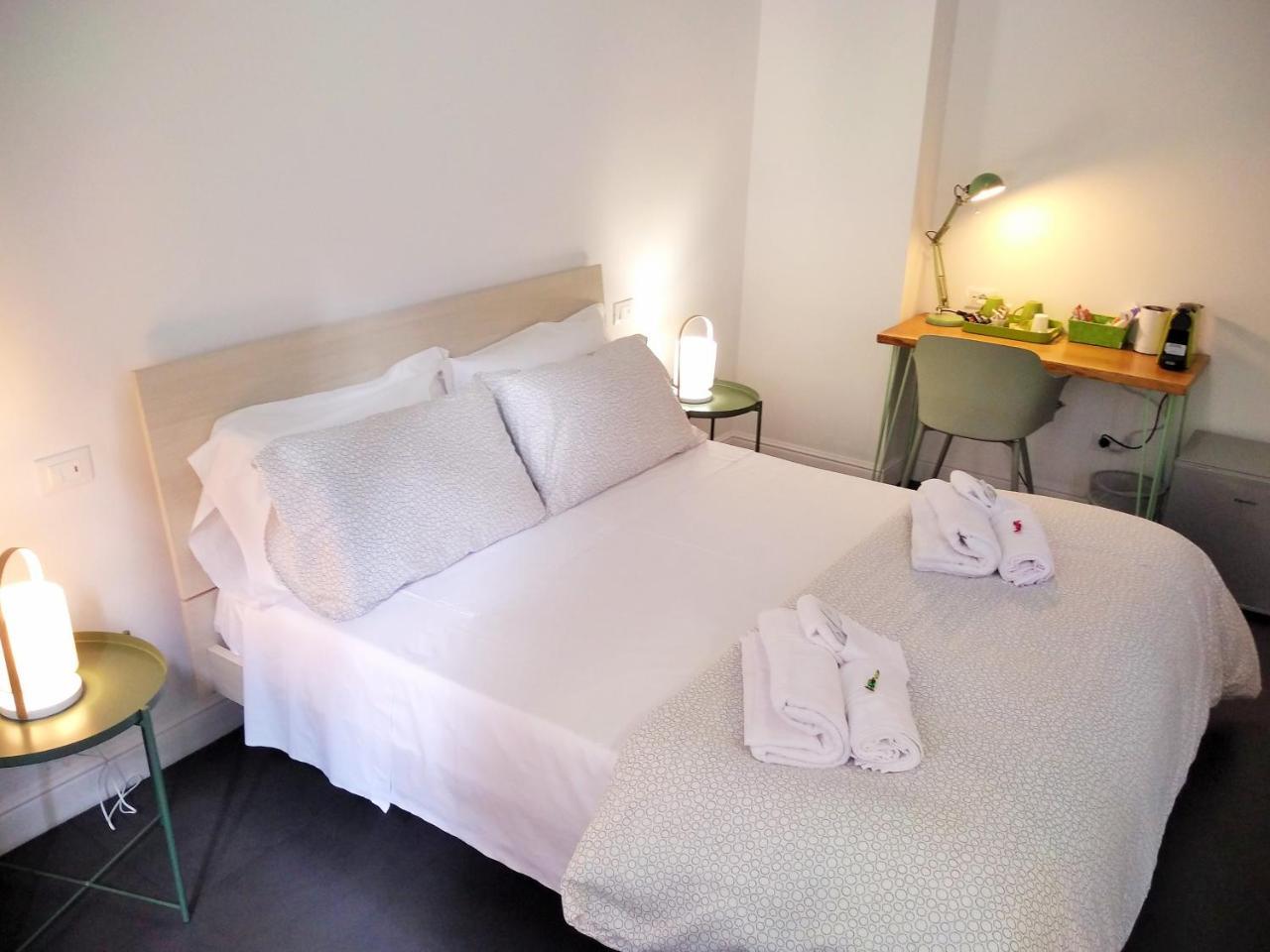 Casa Italiano - Bestbnb Garbatella ローマ エクステリア 写真